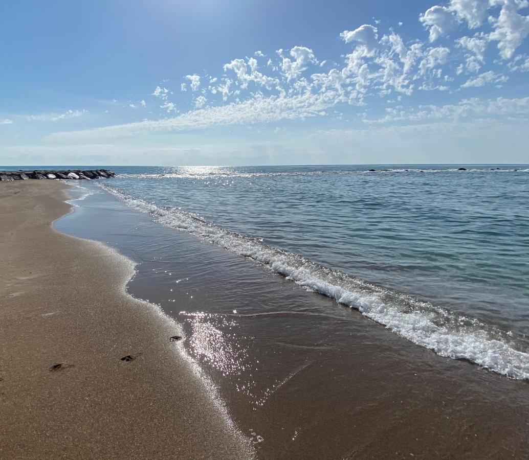 Casa Ibicenca En Benicasim A 3 Minutos De La Playa Apartman Benicàssim Kültér fotó